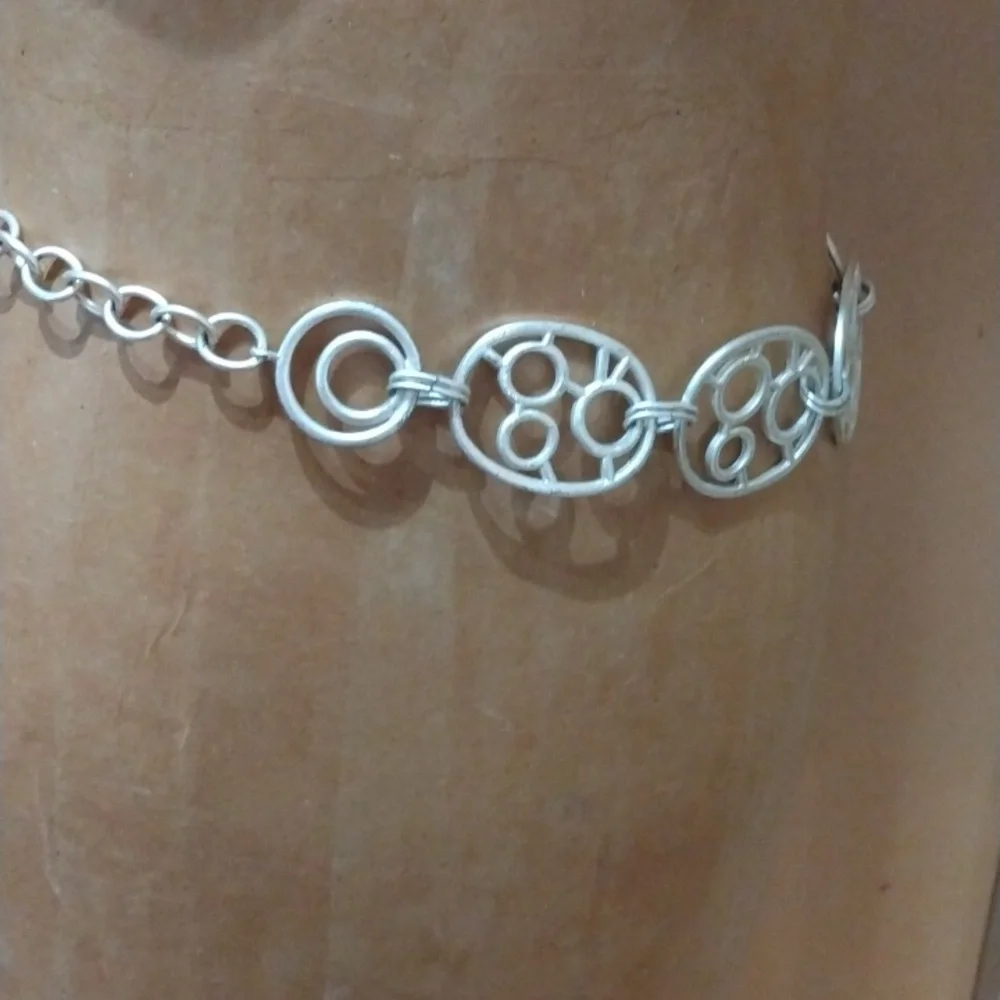Silvertone metal belt chicos